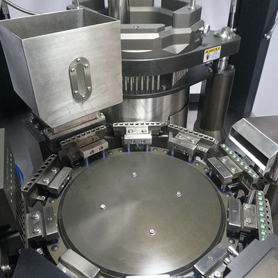 Machine de remplissage de gélules en poudre entièrement automatique, haute production et haute vitesse