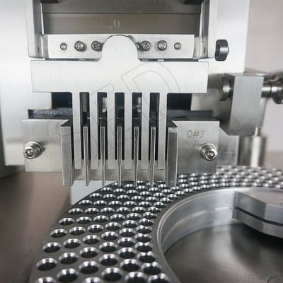 Fabrication de machines et d'équipements pour le remplissage de capsules